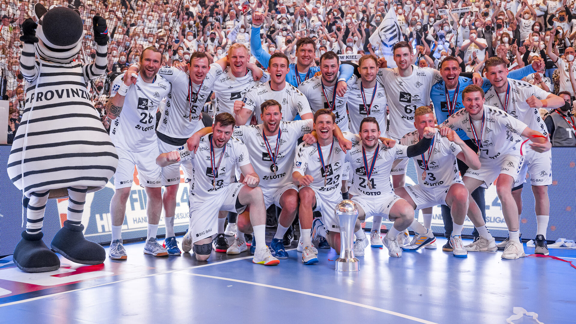 Cup winners THW Kiel The series is set to continue News LIQUI MOLY HBL